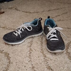 SkechersWomen's Lightweight Knit Walking Shoes - Black with Blue Lining